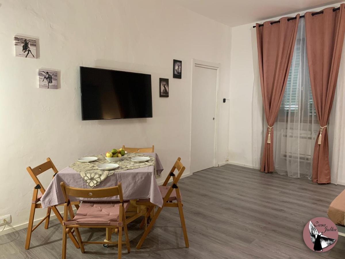 Casa Julka Apartment Ливорно Екстериор снимка