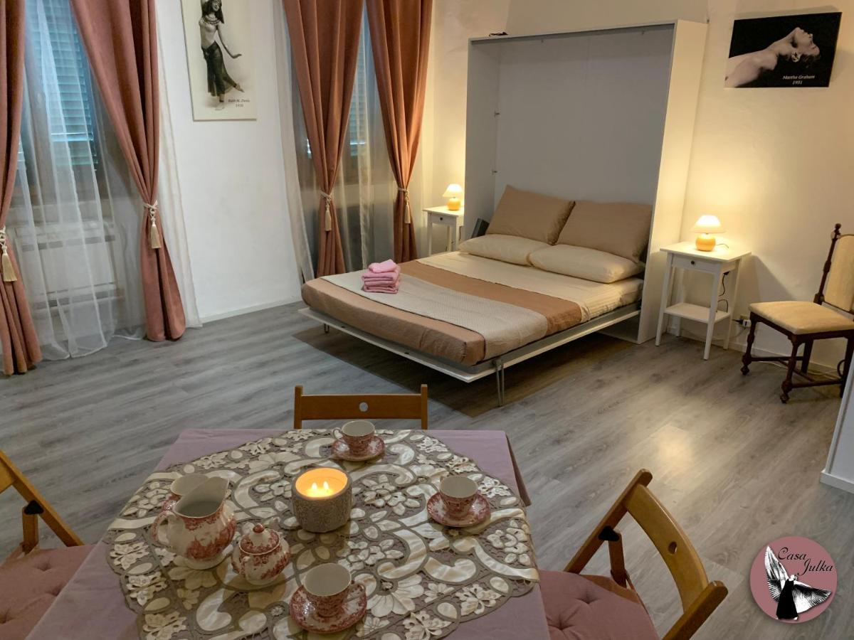 Casa Julka Apartment Ливорно Екстериор снимка