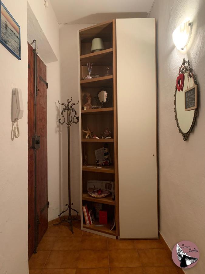 Casa Julka Apartment Ливорно Екстериор снимка