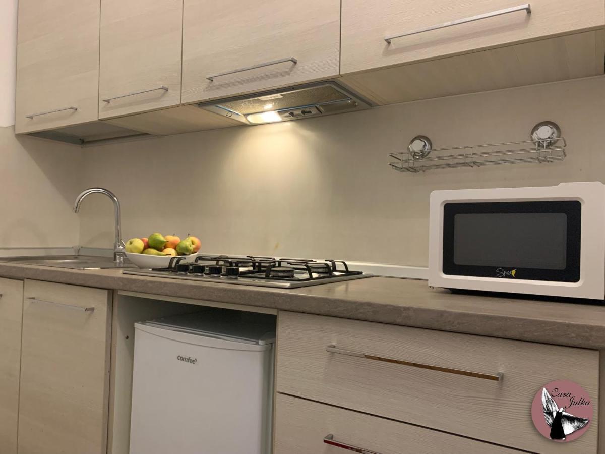 Casa Julka Apartment Ливорно Екстериор снимка