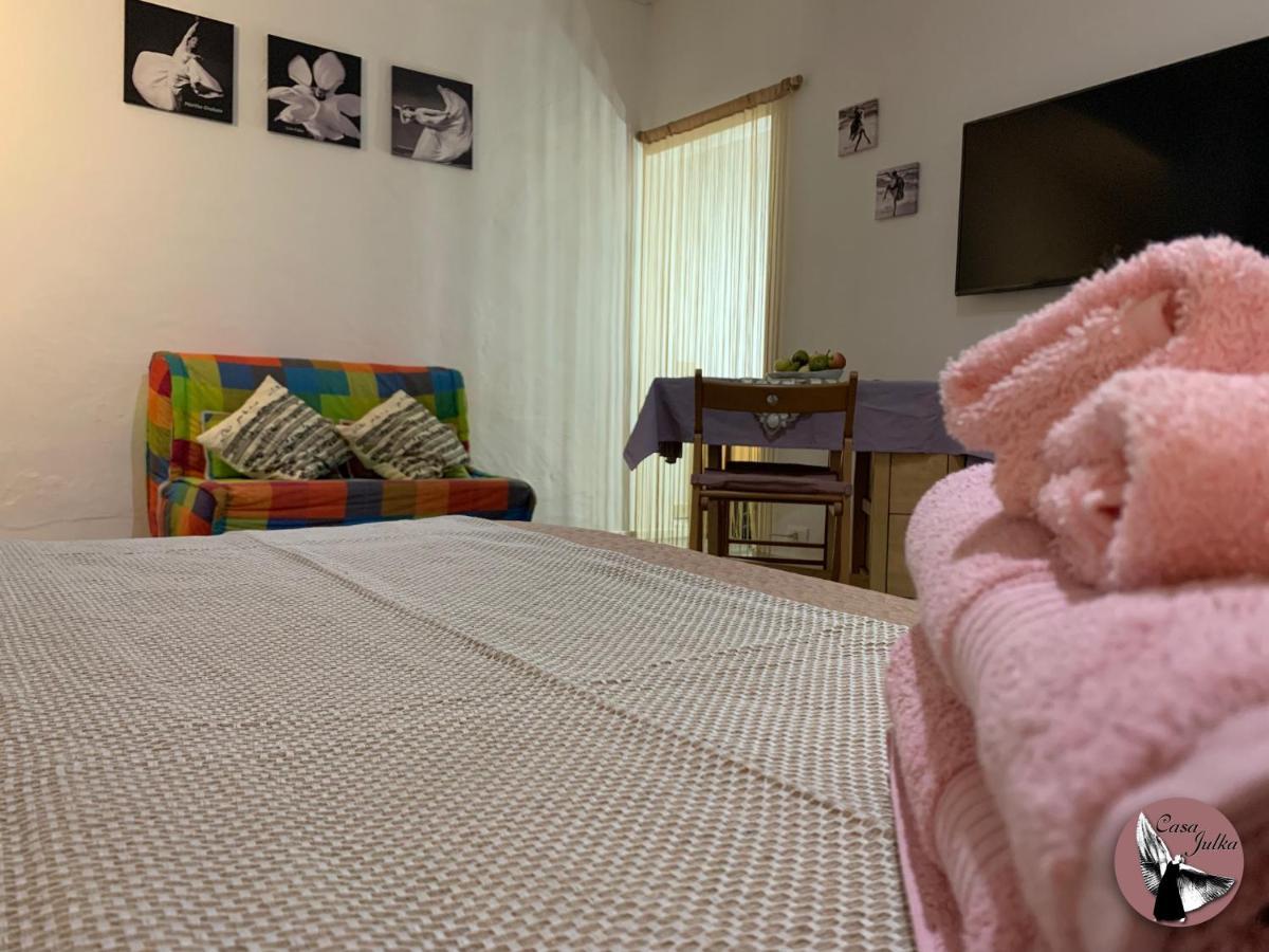 Casa Julka Apartment Ливорно Екстериор снимка